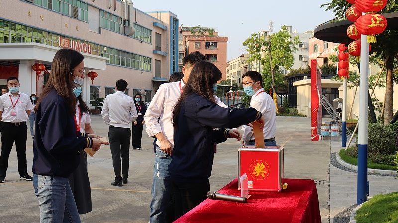 ���������ܼ��װ�����������������Ա��Я�ֹ���