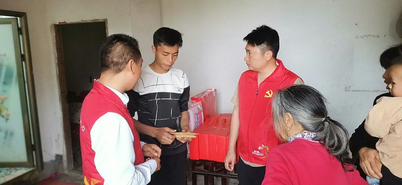 ���������ܼ��װ�����������������Ա��Я�ֹ��� (2)